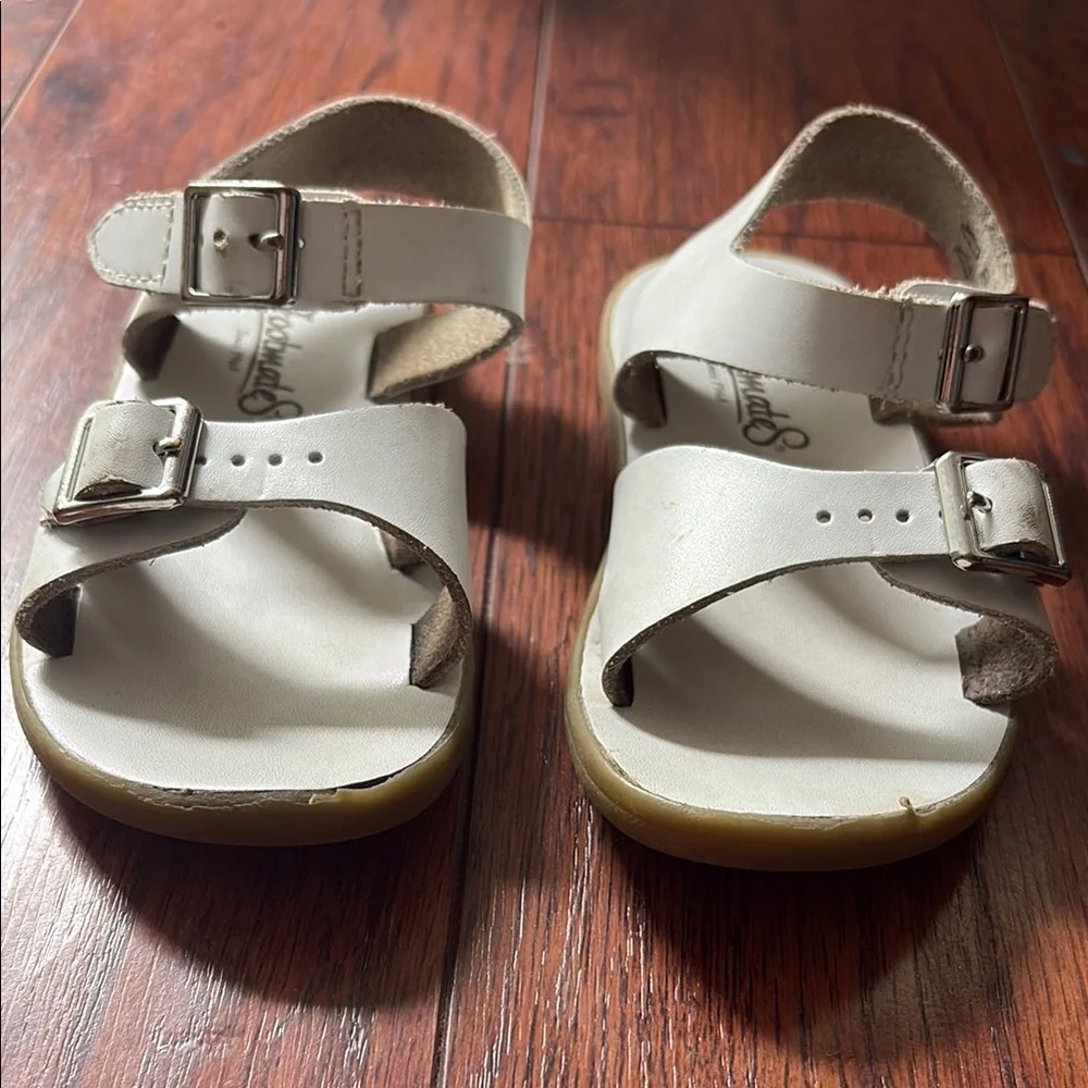 Footmates Kids White Sandals - Picture 2 of 6